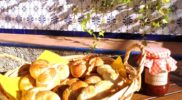 desayuno en la terraza
